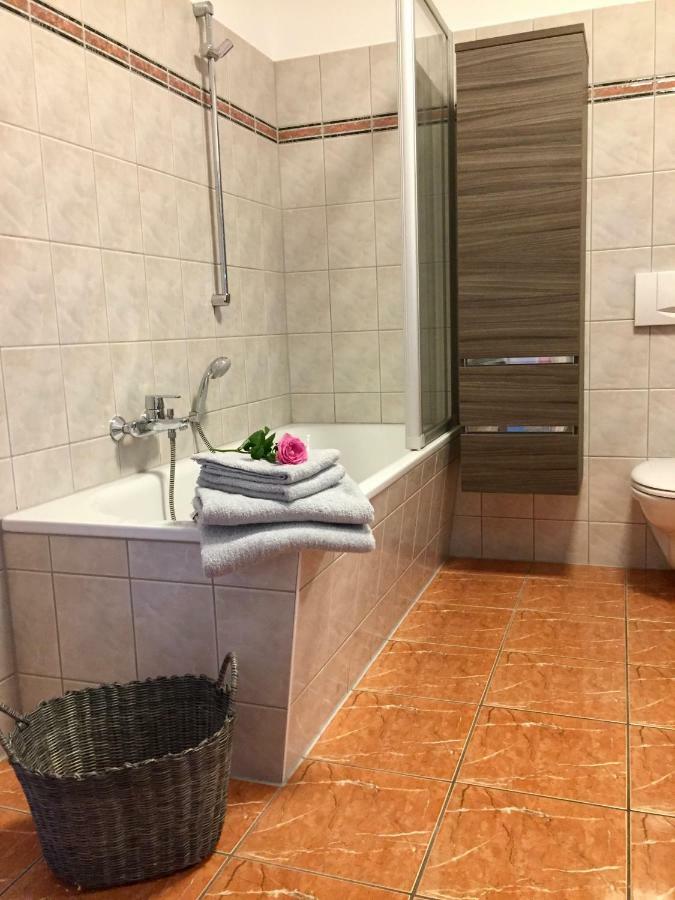 Ferienwohnung Am Wasser Villa Graf Von Pfeil Dresden Luaran gambar